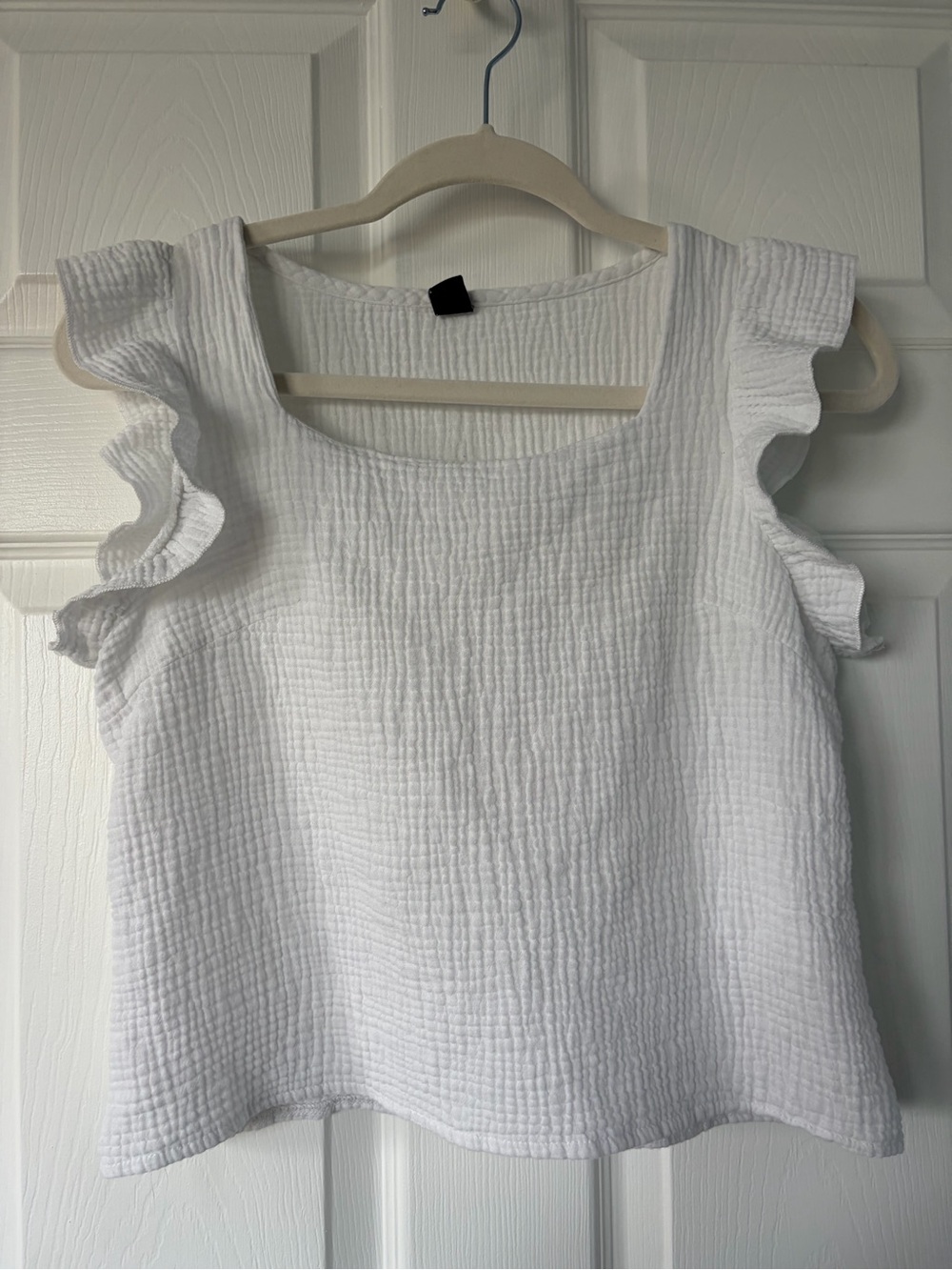 SHEIN White Ruffle Sleeve Gauze Camisole